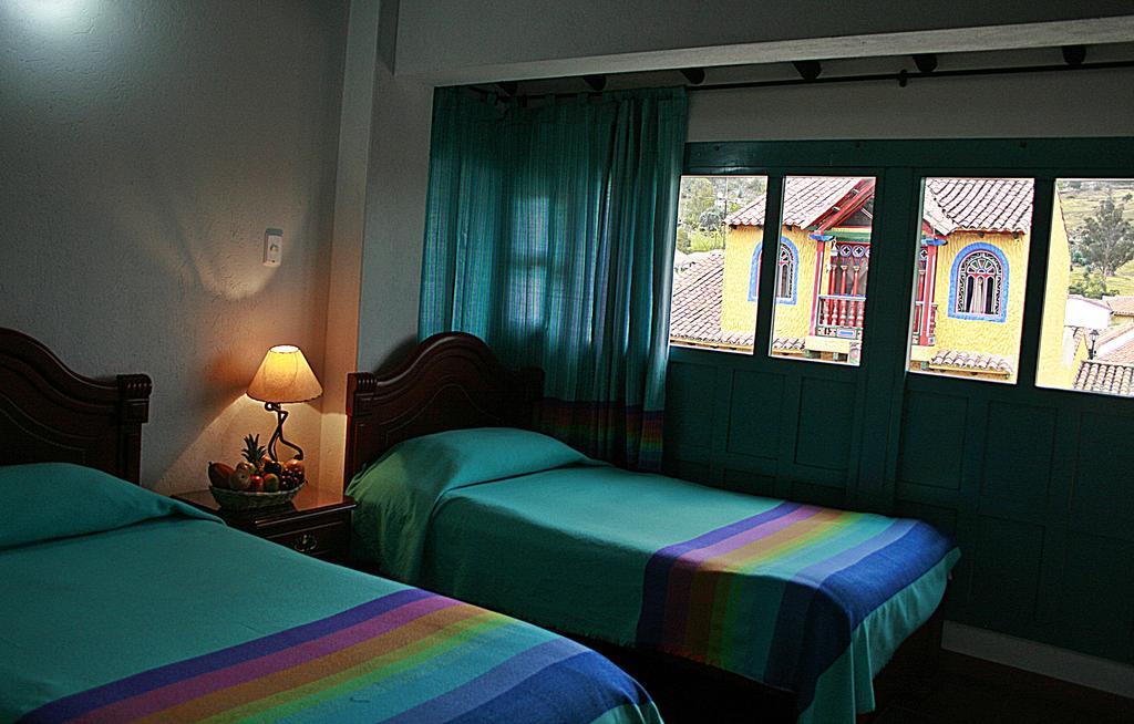 Hotel Los Geranios 두이타마 외부 사진
